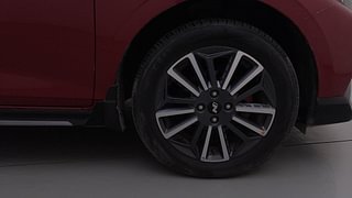 Used 2022 Hyundai i20 N Line N8 1.0 Turbo iMT Dual Tone Petrol Manual tyres RIGHT FRONT TYRE RIM VIEW
