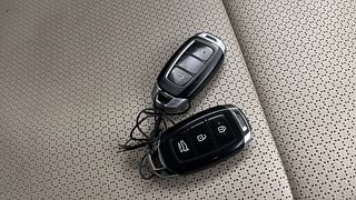 Used 2018 Hyundai Verna SX (O) 1.6 VTVT AT Petrol Automatic extra CAR KEY VIEW