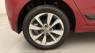 Used 2016 Hyundai Elite i20 [2014-2018] Asta 1.2 Petrol Manual tyres RIGHT REAR TYRE RIM VIEW