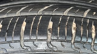 Used 2016 Hyundai Grand i10 [2013-2017] Sportz 1.2 Kappa VTVT Petrol Manual tyres LEFT REAR TYRE TREAD VIEW