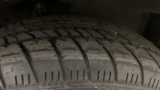 Used 2010 Maruti Suzuki Swift Dzire ZXi Petrol Manual tyres RIGHT FRONT TYRE TREAD VIEW