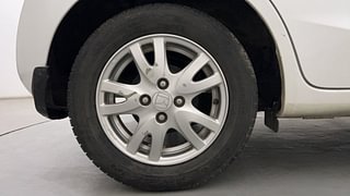 Used 2018 Honda Brio [2017-2018] VX MT Petrol Manual tyres RIGHT REAR TYRE RIM VIEW