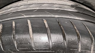 Used 2016 Hyundai Elite i20 [2014-2018] Asta 1.4 CRDI (O) Diesel Manual tyres RIGHT REAR TYRE TREAD VIEW