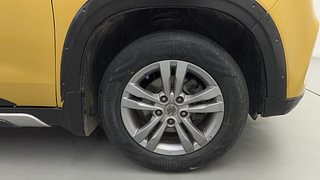 Used 2016 maruti-suzuki Vitara Brezza ZDI PLUS Dual Tone Diesel Manual tyres RIGHT FRONT TYRE RIM VIEW