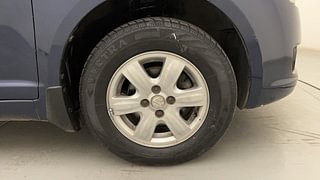 Used 2010 Maruti Suzuki Swift Dzire ZXi Petrol Manual tyres RIGHT FRONT TYRE RIM VIEW