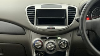 Used 2013 Hyundai i10 [2010-2016] Era Petrol Petrol Manual interior MUSIC SYSTEM & AC CONTROL VIEW