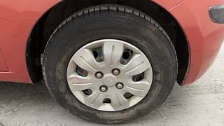 Used 2010 Hyundai i10 Sportz 1.2 AT Petrol Automatic tyres RIGHT FRONT TYRE RIM VIEW