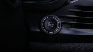 Used 2022 Hyundai i20 N Line N8 1.0 Turbo iMT Dual Tone Petrol Manual top_features Keyless start