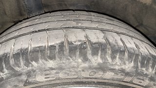 Used 2019 Hyundai Verna [2017-2020] 1.6 VTVT SX Petrol Manual tyres RIGHT REAR TYRE TREAD VIEW