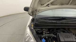 Used 2016 Hyundai i10 magna 1.1 Petrol Manual engine ENGINE RIGHT SIDE HINGE & APRON VIEW