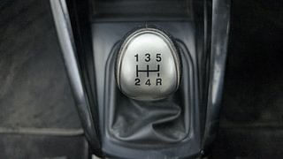 Used 2017 Ford EcoSport [2015-2017] Titanium 1.5L TDCi Diesel Manual interior GEAR  KNOB VIEW