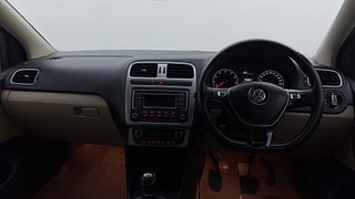Used 2014 Volkswagen Polo [2010-2014] Highline1.2L (P) Petrol Manual interior DASHBOARD VIEW