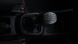 Used 2019 Renault Kwid [2015-2019] RXL Petrol Manual interior GEAR  KNOB VIEW