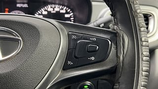 Used 2021 Tata Altroz XT 1.2 Petrol Manual top_features Cruise control