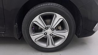 Used 2018 Hyundai Verna SX (O) 1.6 VTVT AT Petrol Automatic tyres RIGHT FRONT TYRE RIM VIEW