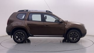Used 2017 Renault Duster [2015-2019] 110 PS RXZ 4X2 MT Diesel Manual exterior RIGHT SIDE VIEW