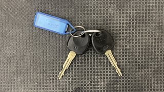 Used 2013 Hyundai i10 [2010-2016] Era Petrol Petrol Manual extra CAR KEY VIEW