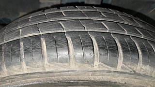 Used 2022 Renault Kwid Climber 1.0l SCE Petrol MT Petrol Manual tyres LEFT FRONT TYRE TREAD VIEW