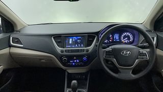 Used 2019 Hyundai Verna [2017-2020] 1.6 VTVT SX Petrol Manual interior DASHBOARD VIEW
