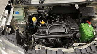 Used 2017 Renault Kwid [2015-2019] 1.0 RXL AMT Petrol Automatic engine ENGINE RIGHT SIDE VIEW
