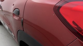 Used 2017 Renault Kwid [2015-2019] 1.0 RXT AMT Petrol Automatic dents MINOR DENT