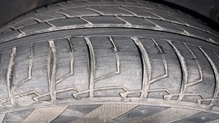 Used 2015 Hyundai Fluidic Verna 4S [2015-2017] 1.6 CRDi SX AT Diesel Automatic tyres LEFT REAR TYRE TREAD VIEW