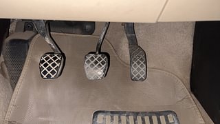 Used 2014 Volkswagen Polo [2010-2014] Highline1.2L (P) Petrol Manual interior PEDALS VIEW