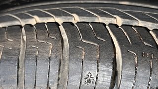 Used 2016 Hyundai Grand i10 [2013-2017] Sportz 1.2 Kappa VTVT Petrol Manual tyres LEFT FRONT TYRE TREAD VIEW