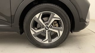 Used 2019 Hyundai Creta [2018-2020] 1.6 SX AT Diesel Automatic tyres RIGHT FRONT TYRE RIM VIEW