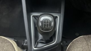 Used 2018 Hyundai Elite i20 [2014-2018] Sportz 1.2 Petrol Manual interior GEAR  KNOB VIEW
