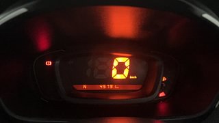 Used 2017 Renault Kwid [2015-2019] 1.0 RXL AMT Petrol Automatic interior CLUSTERMETER VIEW