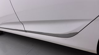 Used 2015 Hyundai Fluidic Verna 4S [2015-2017] 1.6 CRDi SX AT Diesel Automatic dents MINOR DENT