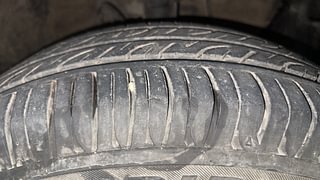 Used 2018 Hyundai Elite i20 [2014-2018] Sportz 1.2 Petrol Manual tyres RIGHT FRONT TYRE TREAD VIEW