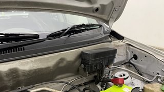 Used 2013 Maruti Suzuki Alto 800 [2012-2016] Lxi Petrol Manual engine ENGINE LEFT SIDE HINGE & APRON VIEW