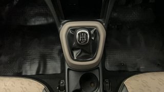 Used 2014 Hyundai Xcent [2014-2017] S Petrol Petrol Manual interior GEAR  KNOB VIEW