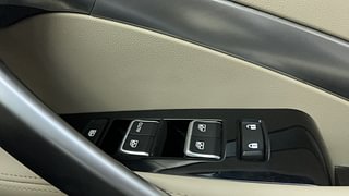 Used 2022 MG Motors Hector Smart 1.5 Petrol Turbo Hybrid Petrol Manual top_features Power windows