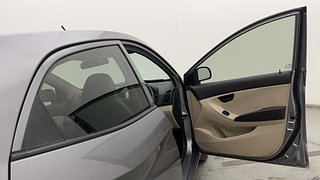 Used 2014 Hyundai Eon [2011-2018] Era + Petrol Manual interior RIGHT FRONT DOOR OPEN VIEW