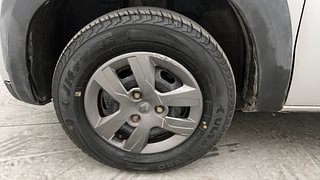 Used 2017 Renault Kwid [2015-2019] 1.0 RXL AMT Petrol Automatic tyres LEFT FRONT TYRE RIM VIEW