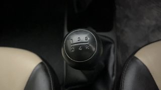 Used 2014 Hyundai Eon [2011-2018] Era + Petrol Manual interior GEAR  KNOB VIEW