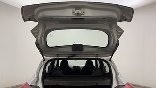 Used 2017 Renault Kwid [2015-2019] 1.0 RXL AMT Petrol Automatic interior DICKY DOOR OPEN VIEW