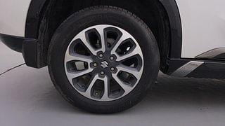 Used 2022 Maruti Suzuki Grand Vitara Alpha Plus Intelligent Hybrid Dual Tone eCVT Hybrid Automatic tyres RIGHT REAR TYRE RIM VIEW