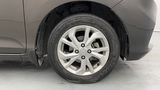Used 2019 Honda Amaze 1.2 V CVT Petrol Petrol Automatic tyres RIGHT FRONT TYRE RIM VIEW