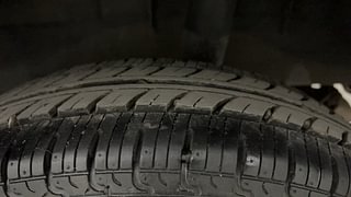 Used 2017 Renault Kwid [2015-2019] 1.0 RXL AMT Petrol Automatic tyres LEFT REAR TYRE TREAD VIEW