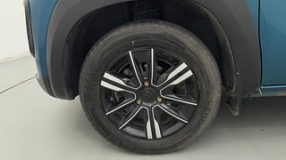 Used 2022 Renault Kwid Climber 1.0l SCE Petrol MT Petrol Manual tyres LEFT FRONT TYRE RIM VIEW