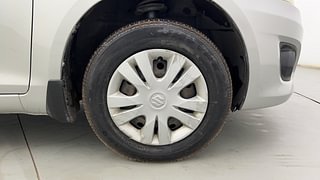 Used 2014 Maruti Suzuki Swift Dzire VXI Petrol Manual tyres RIGHT FRONT TYRE RIM VIEW