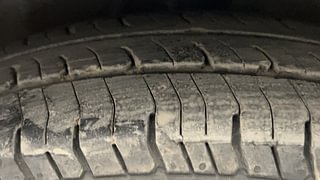 Used 2016 Hyundai i10 magna 1.1 Petrol Manual tyres LEFT FRONT TYRE TREAD VIEW