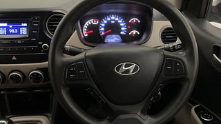 Used 2014 Hyundai Xcent [2014-2017] S Petrol Petrol Manual top_features Steering mounted controls