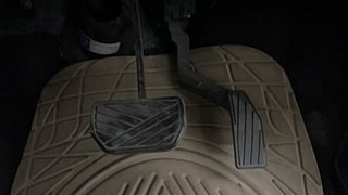 Used 2016 Maruti Suzuki Wagon R 1.0 [2015-2019] VXi (O) AMT Petrol Automatic interior PEDALS VIEW