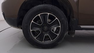 Used 2017 Renault Duster [2015-2019] 110 PS RXZ 4X2 MT Diesel Manual tyres LEFT FRONT TYRE RIM VIEW