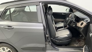 Used 2016 Hyundai Grand i10 [2013-2017] Sportz 1.2 Kappa VTVT Petrol Manual interior RIGHT SIDE FRONT DOOR CABIN VIEW